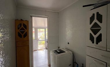 CASA FAMILIAR FRENTE A PLAZA EN LA FLORIDA