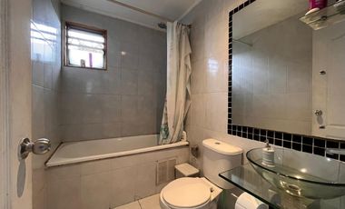 CASA FAMILIAR FRENTE A PLAZA EN LA FLORIDA