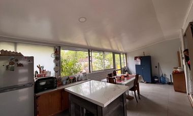 CASA FAMILIAR FRENTE A PLAZA EN LA FLORIDA