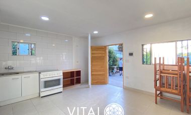 Casa en arriendo c/ estacionamiento en Metro Quilín