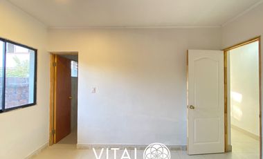 Casa en arriendo c/ estacionamiento en Metro Quilín