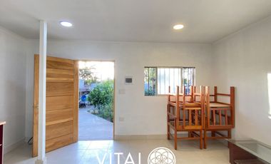 Casa en arriendo c/ estacionamiento en Metro Quilín