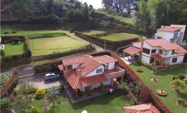 Finca en Venta en Unidad Cerrada en el Mpio de Marinilla Ant