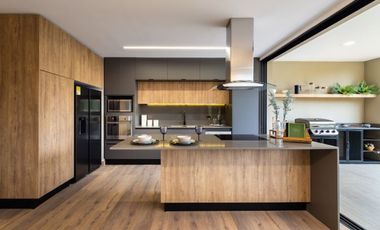 Casa Campestre en Venta en Unidad Cerrada