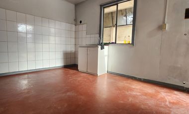 VENTA DE CASA,  A SOLO 10 MIN DEL CENTRO DE LOS ÁNGELES