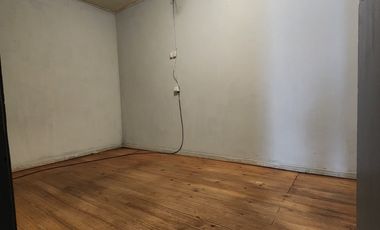 VENTA DE CASA,  A SOLO 10 MIN DEL CENTRO DE LOS ÁNGELES