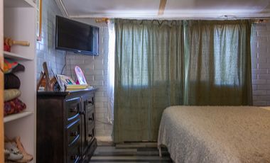 VENTA CASA 4 DORMITORIOS 1 BAÑO