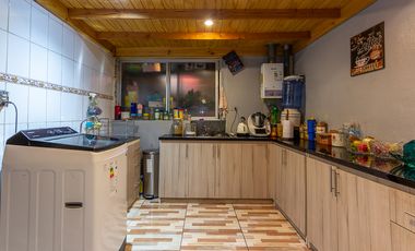 VENTA CASA 4 DORMITORIOS 1 BAÑO