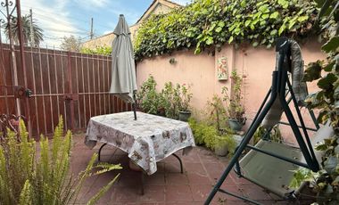 SE VENDE CASA  CON AMPLIO TERRENO IDEAL COMERCIAL