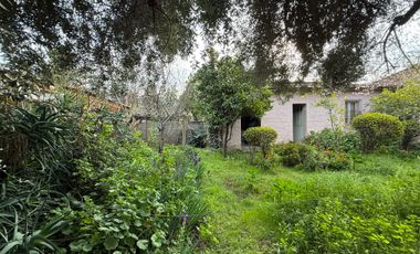 SE VENDE CASA  CON AMPLIO TERRENO IDEAL COMERCIAL