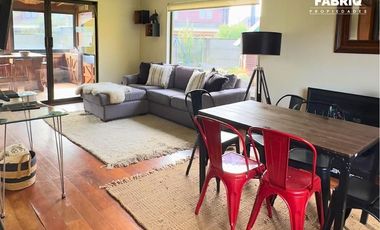 PRECIOSA CASA CON GRAN TERRENO 611 M2