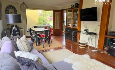 PRECIOSA CASA CON GRAN TERRENO 611 M2