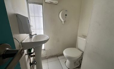 Local Comercial en Arriendo en tabacura / Las Hualtatas