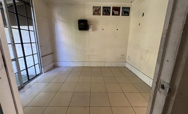 Local Comercial en Arriendo en tabacura / Las Hualtatas