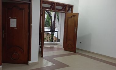 Disewakan Lokasi Prime Raya Darmo