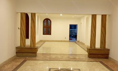 Disewakan Lokasi Prime Raya Darmo