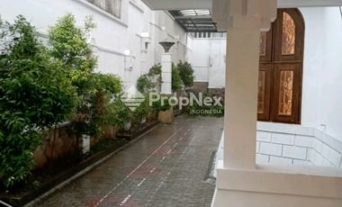 Disewakan Lokasi Prime Raya Darmo