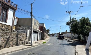 Sitio en Venta en regimiento Coquimbo 200