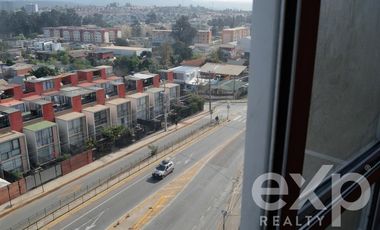 Departamento en Arriendo en Frente a Colegio Teniente Serrano, Primera Torre a mano izquierda