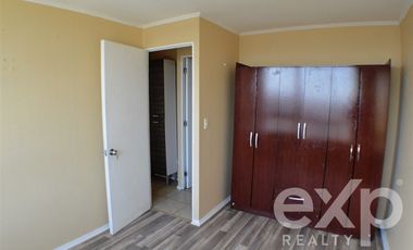Departamento en Arriendo en Frente a Colegio Teniente Serrano, Primera Torre a mano izquierda