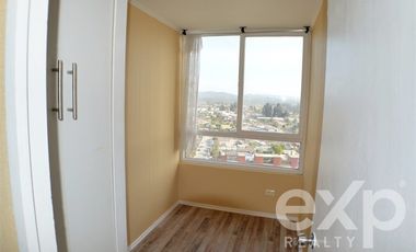 Departamento en Arriendo en Frente a Colegio Teniente Serrano, Primera Torre a mano izquierda