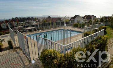 Departamento en Arriendo en Frente a Colegio Teniente Serrano, Primera Torre a mano izquierda