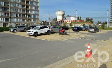 Departamento en Arriendo en Frente a Colegio Teniente Serrano, Primera Torre a mano izquierda