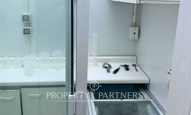 Propiedad comercial orilla carretera.