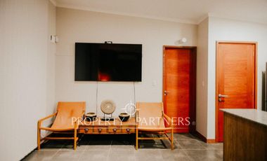 Exclusiva casa amoblada a orillas del lago