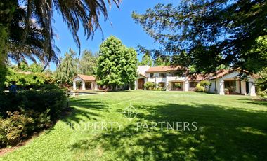 Espectacular casa en exclusivo condominio