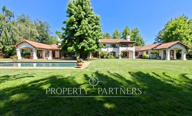 Espectacular casa en exclusivo condominio