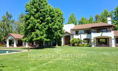 Espectacular casa en exclusivo condominio