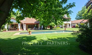 Espectacular casa en exclusivo condominio