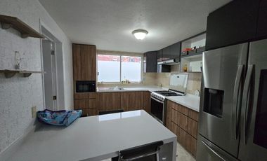 DEPARTAMENTO EN RENTA EN LA 6TA. SECC.