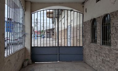 VENTA CASA ESQUINERA SUR DE GUAYAQUIL CALLE VENEZUELA (VM)