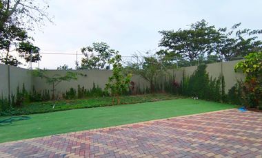 Casa en Alquiler Urb. Estancias del Río, Samborondón  GinS