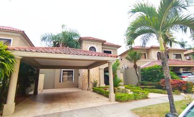 Casa en Alquiler Urb. Estancias del Río, Samborondón  GinS