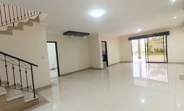 Casa en Alquiler Urb. Estancias del Río, Samborondón  GinS