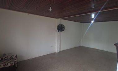 ALQUILER DE DEPARTAMENTO ALBORADA X (VM)