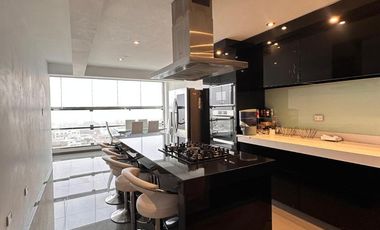 Duplex de Lujo en Monterrico con Espectacular Vista a Valle Hermoso Surco