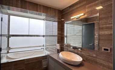 Duplex de Lujo en Monterrico con Espectacular Vista a Valle Hermoso Surco