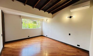 ARRIENDO de CASA CAMPESTRE en ENVIGADO