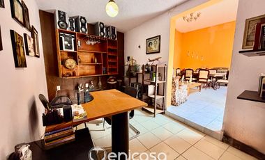 Casa en venta en Santa Lucía, Tesistán con amplio terreno