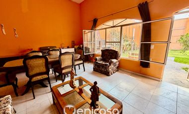 Casa en venta en Santa Lucía, Tesistán con amplio terreno