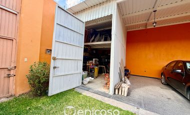 Casa en venta en Santa Lucía, Tesistán con amplio terreno