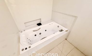 Casa en venta en Santa Lucía, Tesistán con amplio terreno