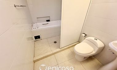 Casa en venta en Santa Lucía, Tesistán con amplio terreno