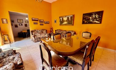 Casa en venta en Santa Lucía, Tesistán con amplio terreno