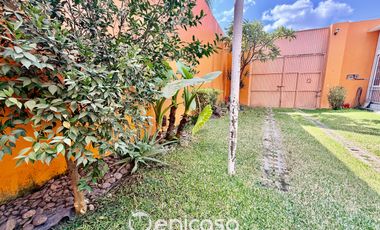 Casa en venta en Santa Lucía, Tesistán con amplio terreno