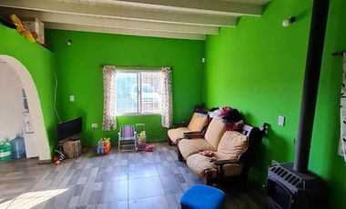Casa en venta - 4 Dormitorios 2 Baños - 3.300Mts2 - Alejandro Korn, San VicenteA